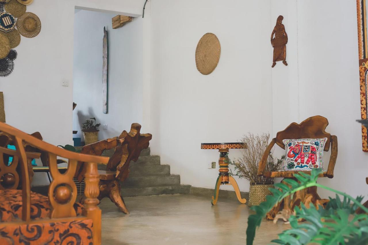Barefoot Inn キャンディー エクステリア 写真